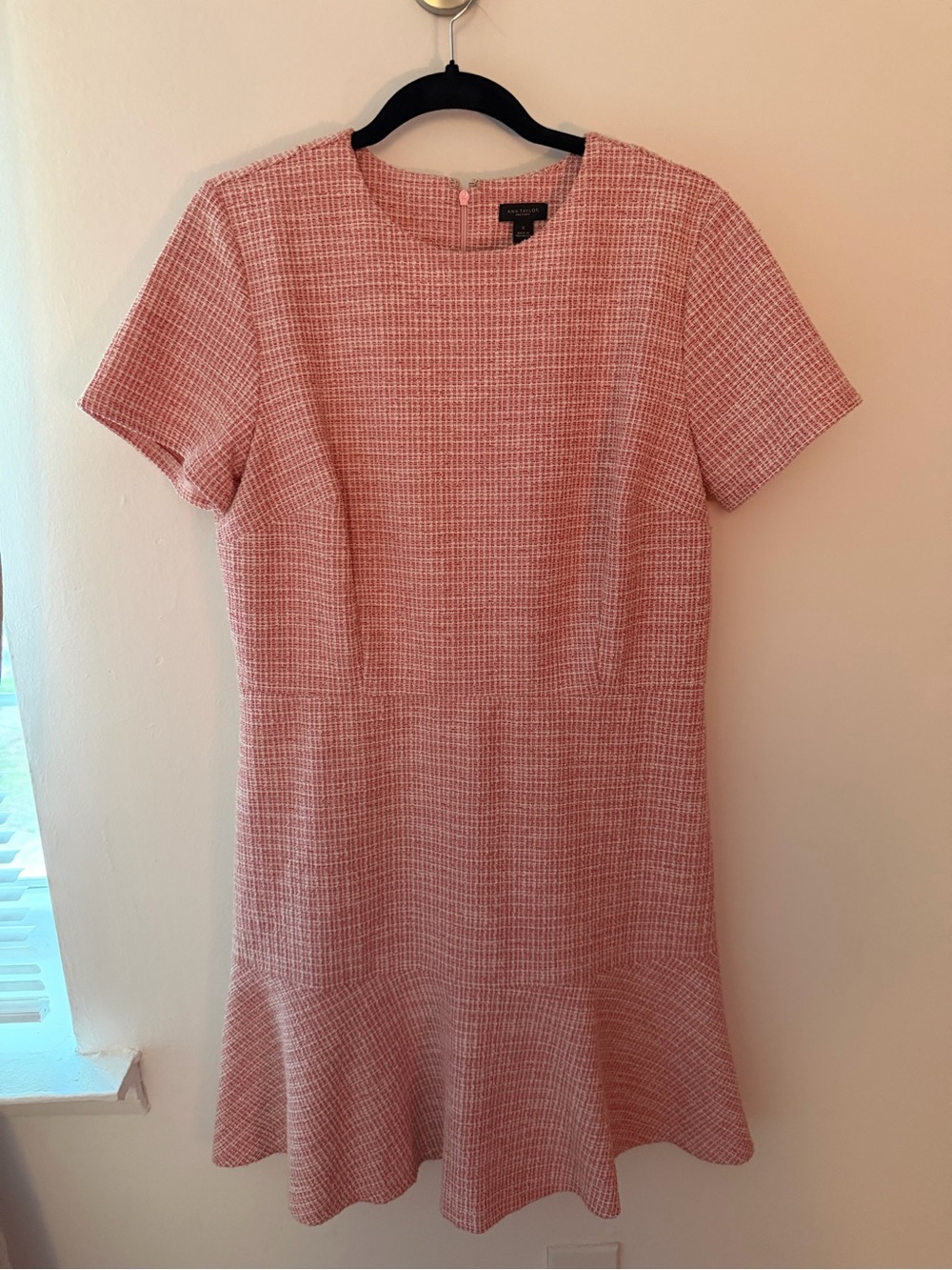 Ann Taylor Pink Textured Short-Sleeve Fit & Flare Dress size 12